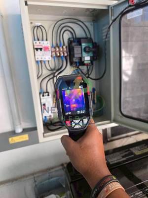 ตรวจสอบความร้อนด้วยกล้องอินฟราเรด Thermal Scan ตู้ไฟฟ้า AC
